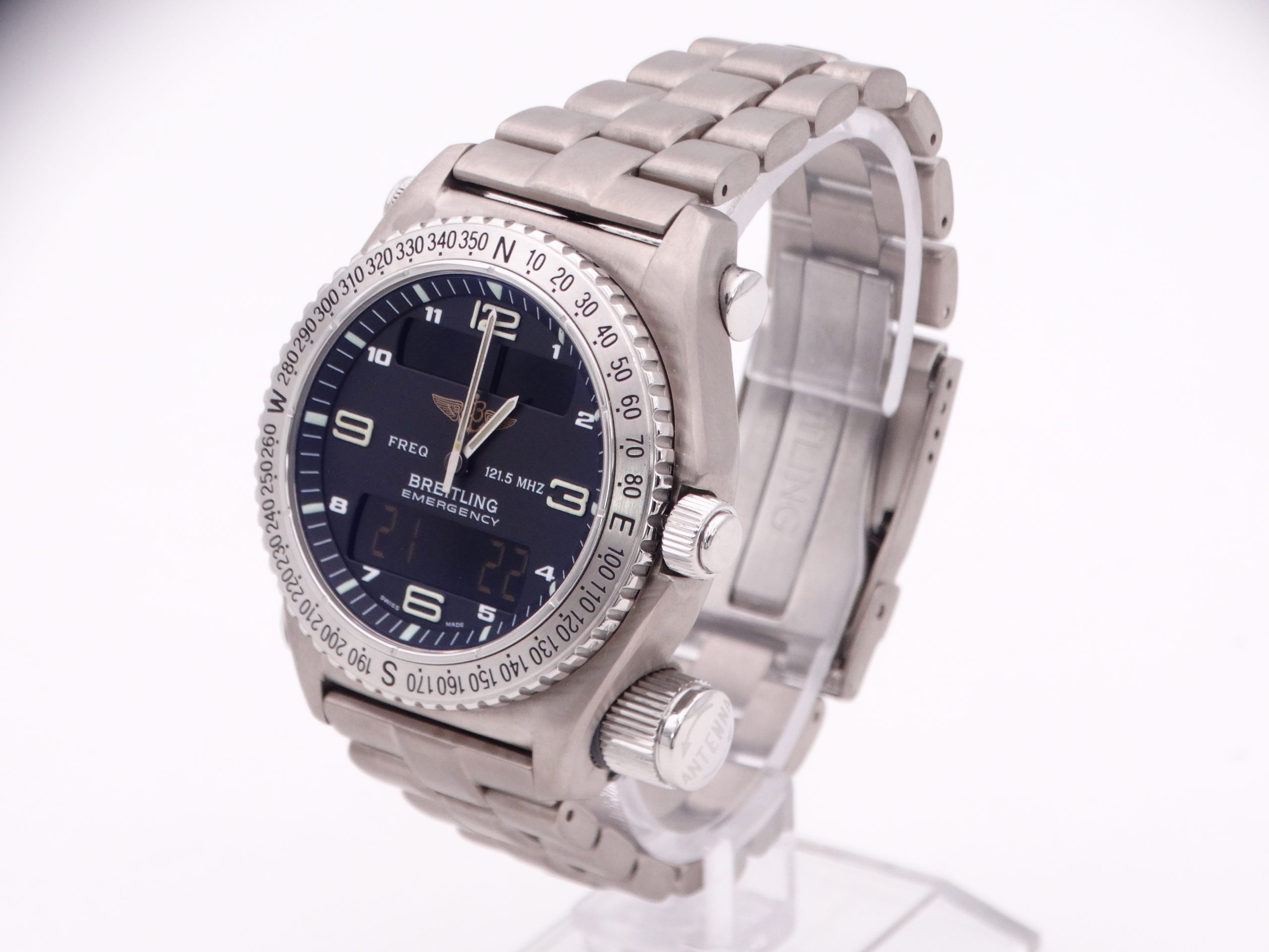 BREITLING Emergency Professional Mission - Imagen 4