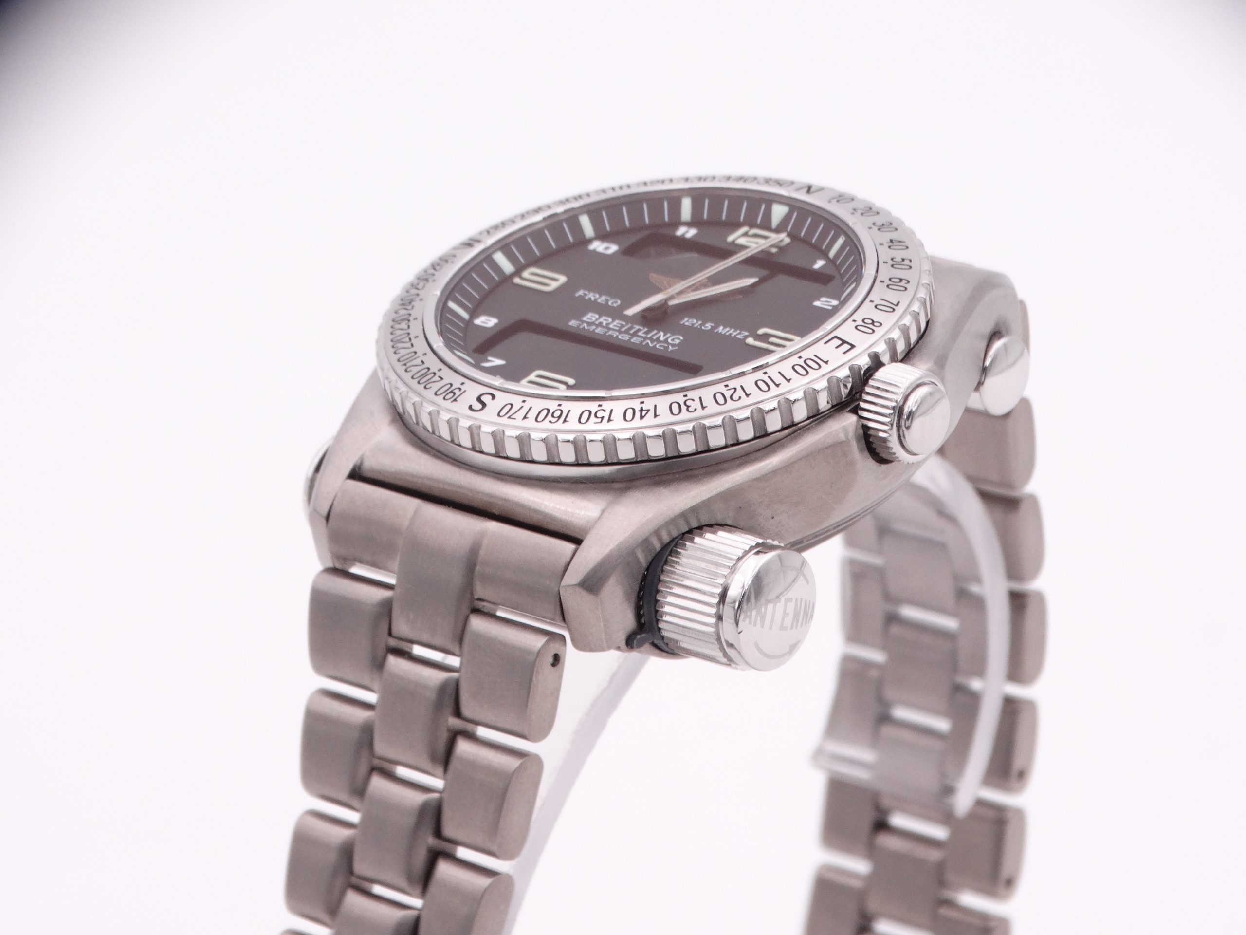 BREITLING Emergency Professional Mission - Imagen 10
