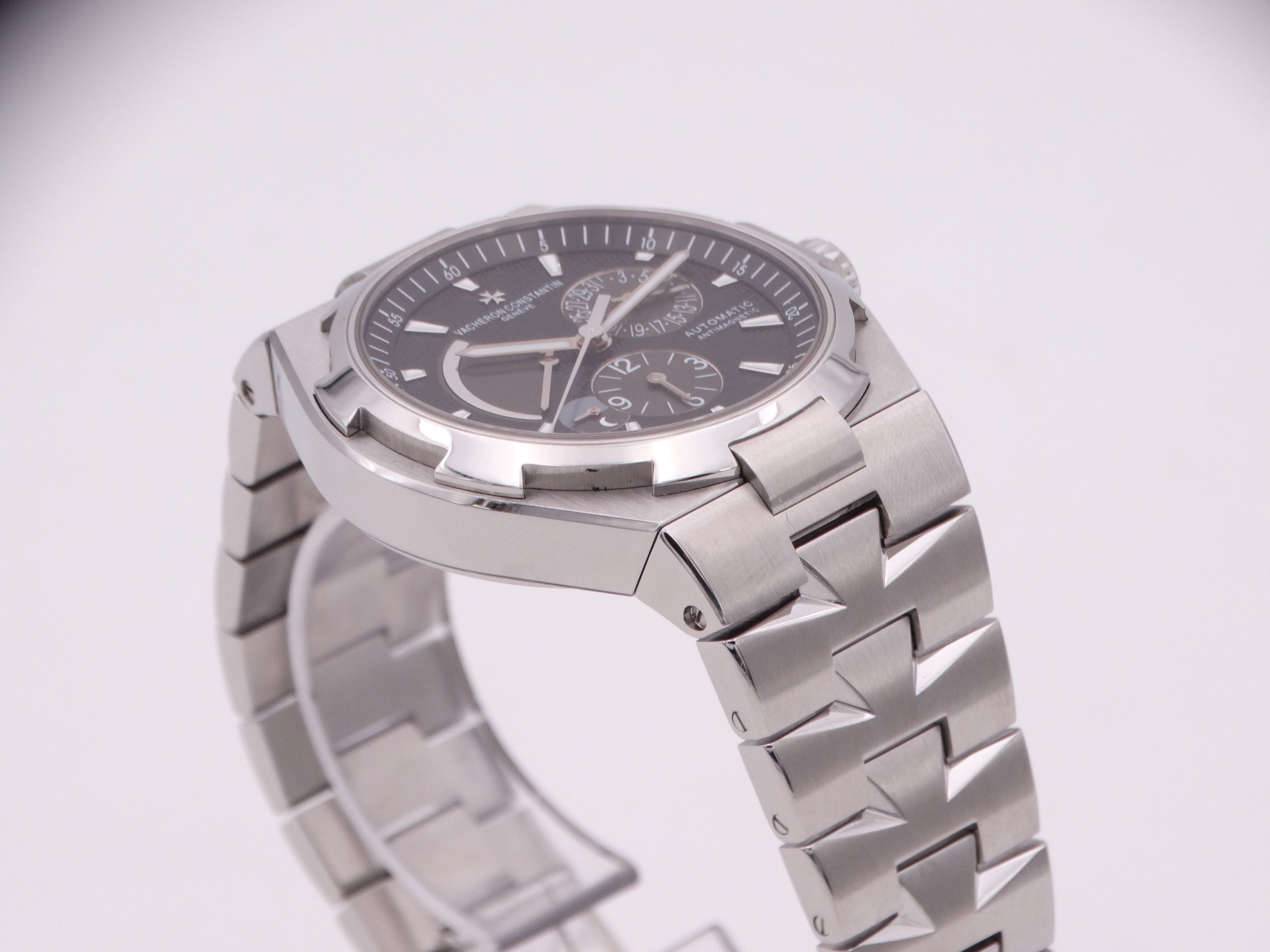 VACHERON CONSTANTIN Overseas Dual Time Power Reserve - Imagen 9